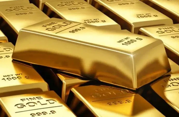 الذهب مستقر بانتظار تحديثات التجارة الأمريكية وقرار الفائدة