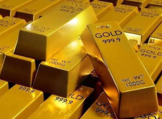 الذهب يتراجع لأدنى مستوى في أسبوعين بعد اتفاق أمريكا- أوروبا