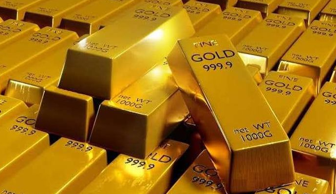 الذهب يتراجع لأدنى مستوى في أسبوعين بعد اتفاق أمريكا- أوروبا