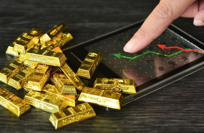 الذهب يرتفع مع ترقب قرار الفيدرالي وتراجع السندات والدولار