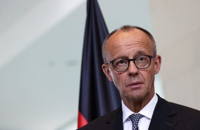 المستشار الألماني: إنزال جوي لمساعدات ألمانية في غزة الأربعاء