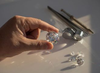 بعد 127 عاماً.. الهند تستعيد مجموعة من الأحجار الكريمة