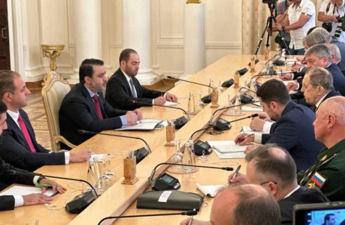 الشيباني خلا لقائه لافروف: سوريا تسعى إلى بناء علاقات “صحيحة وسليمة” مع روسيا