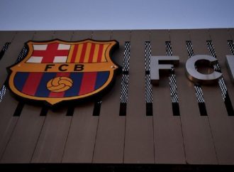 نادي برشلونة يقع ضحية تحويلات وهمية