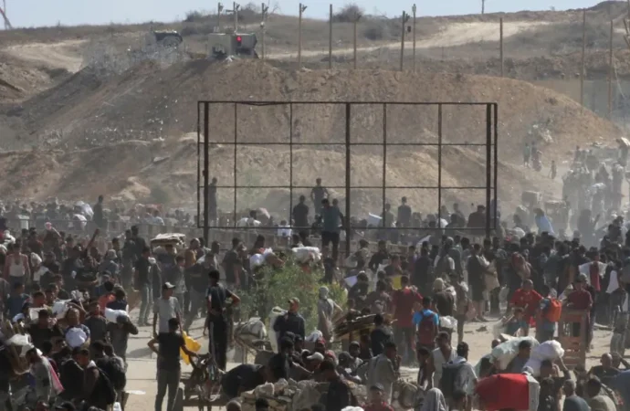 إسرائيل تواصل استهداف طالبي المساعدات في غزة… وارتفاع عدد الوفيات بسبب المجاعة