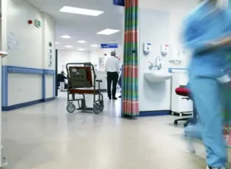 غافل العناصر الأمنية… هروب سجين من المستشفى في طرابلس!