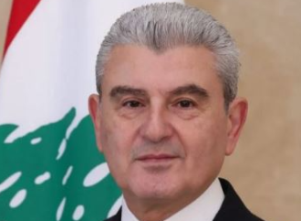 وزير الصناعة حيا الجيش: لا يخون ولا يتبع لأحد إلّا للبنان