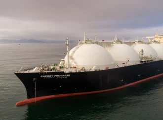 انخفاض محتمل في أسعار الغاز الطبيعي المسال بالصين