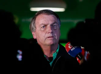 القضاء البرازيلي “متمسك” بمحاكمة بولسونارو رغم الضغوط