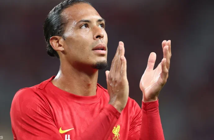 فان دايك يصف اللعب مع ليفربول بعد رحيل ديوغو جوتا