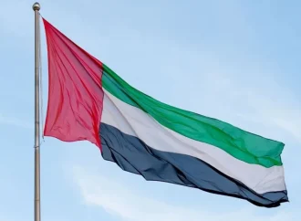 الإمارات ترحب بقمة ترامب وبوتين في ألاسكا