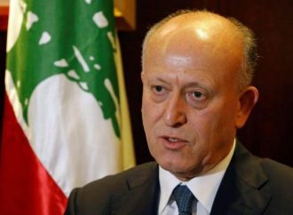 ريفي: لطرد السفير الإيراني وقطع العلاقات مع إيران