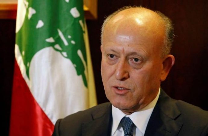 ريفي: لطرد السفير الإيراني وقطع العلاقات مع إيران