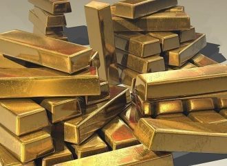 الذهب يتراجع مع ترقب بيانات التضخم الأمريكية