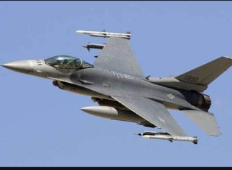 مقتل طيار في تحطم مقاتلة إف-16 أثناء استعدادات لعرض جوي في بولندا