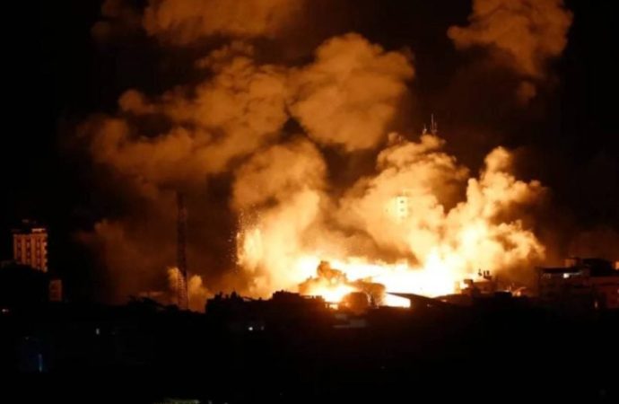 قبل زيارة الحية للقاهرة.. إسرائيل تشن هجمات عنيفة على أحياء غزة الشرقية