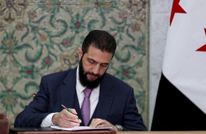 سوريا.. الرئيس الشرع يعزز خطوات المحاسبة بتشكيل لجنة العدالة الانتقالية