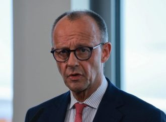 ألمانيا توقف الصادرات العسكرية لإسرائيل وتحث على وقف إطلاق النار بغزة