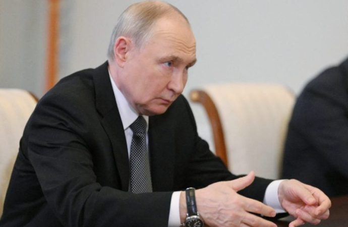 بوتين: نأمل في استمرار محادثات السلام مع أوكرانيا