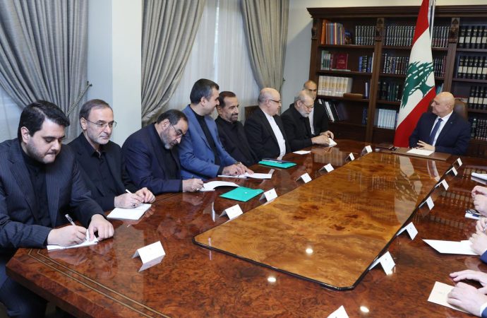 الرئيس عون استقبل أمين المجلس الأعلى للأمن القوميّ الإيرانيّ علي لاريجاني مع وفد ضم مسؤلين ومستشارين والسفير الإيرانيّ لدى لبنان