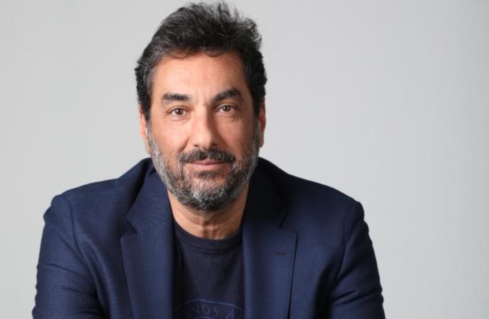 الصادق: قرار الحكومة صعب والأسوأ من القرار هو اللاقرار