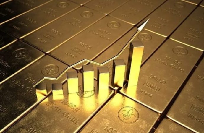 الذهب يسجل مكاسب وسط ضبابية اقتصادية وترقب قرارات الفيدرالي