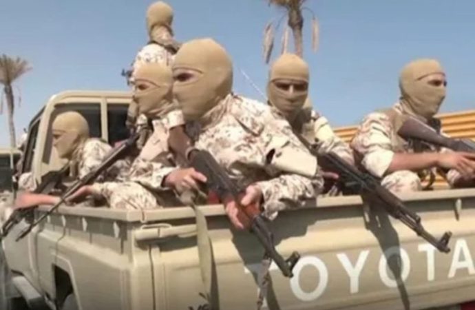 ليبيا.. تحذيرات من مواجهة مسلحة في طرابلس مع دخول أرتال عسكرية محملة بالأسلحة الثقيلة