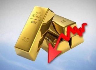 الذهب ينخفض وسط بيانات أمريكية تعزز قوة الدولار