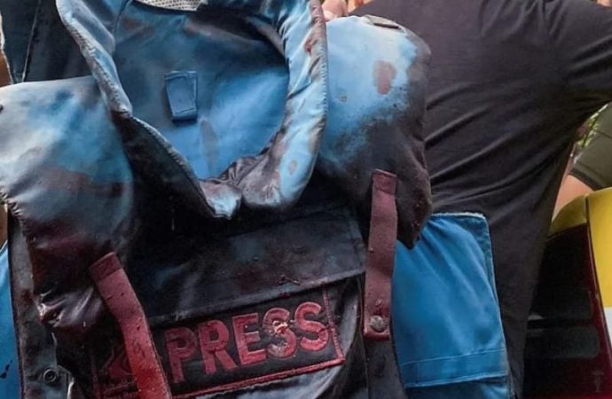 غزة.. عدد الشهداء من الصحفيين يرتفع إلى 244 بعد استهداف مستشفى ناصر