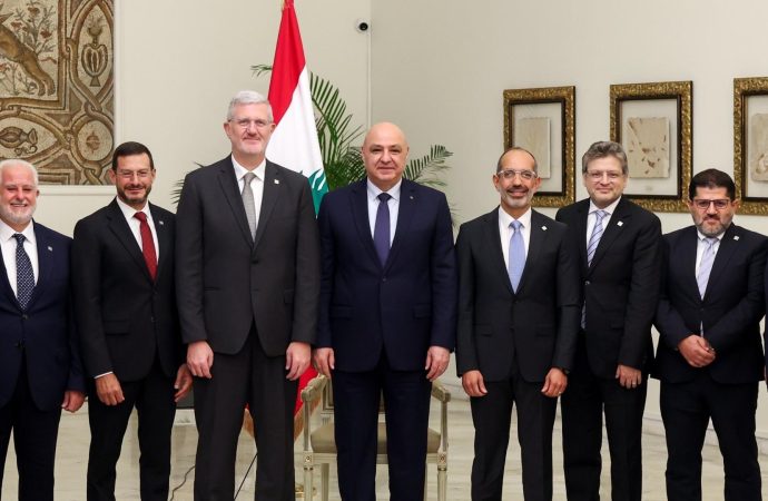 الرئيس عون: فلنخرج من الزواريب الطائفية والحزبية