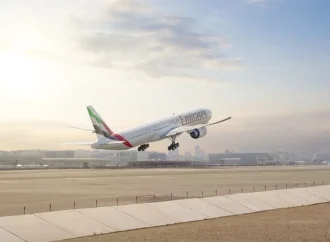 طيران الإمارات تحظر استخدام “البور بانك” على متن طائراتها