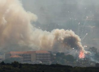 إصابة عامل بانفجار جسم غريب!