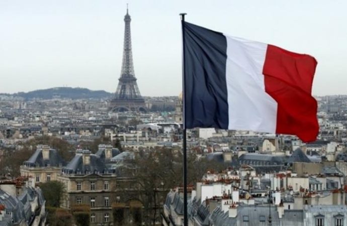 تعليق فرنسي مهم… هكذا تواكب باريس قرار الحكومة