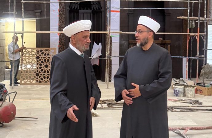 المفتي دريان اتصل برئيس الحكومة مثنيًا على قرار مجلس الوزراء