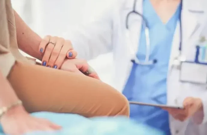 نقيب أطباء الأسنان يرحب باستيفاء 2% على الأدوات الطبية