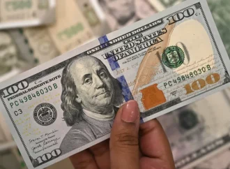 الولايات المتحدة تنهي الإعفاء الجمركي على الطرود الصغيرة المشحونة عالمياً