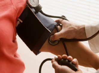 طبيب روسي يحذر من أخطاء في علاج ارتفاع ضغط الدم