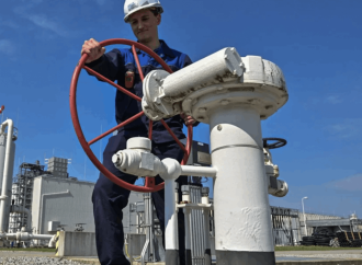 نائب رئيس شركة النفط الأذربيجانية: أذربيجان ستصدر 1.2 مليار متر مكعب من الغاز سنويًا إلى سوريا