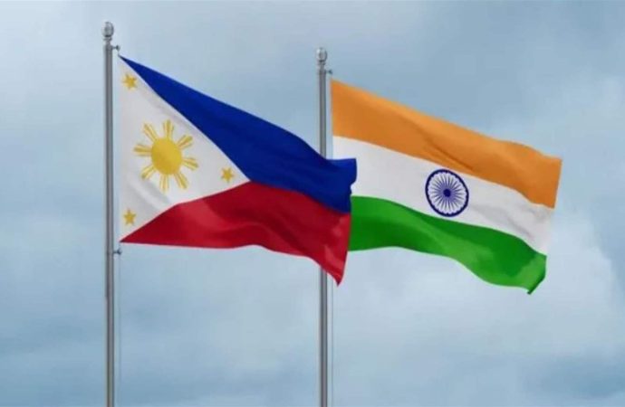 الفيليبين والهند تبدآن دوريات بحرية مشتركة في بحر الصين الجنوبي