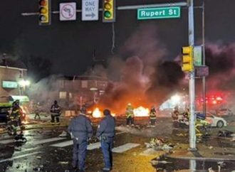 ستة قتلى على الأقل في تحطّم طائرة إسعاف فوق منازل قرب نيروبي