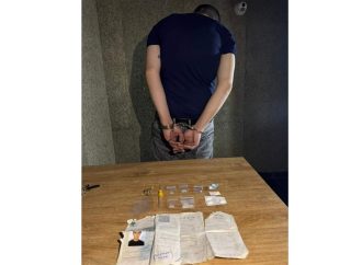 بكمين محكم… توقيف مطلوب بحرائم مخدّرات محكوم بالسجن المؤبّد