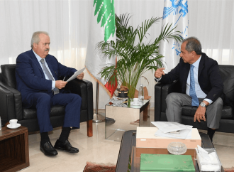 جابر وقع مع الصدي مرسوم إبرام قانون قرض الكهرباء: لدى الصندوق الكويتي النية لإصلاح المشاريع المتضررة من الحرب