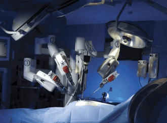 كركي: اعتماد تقنية الجراحة الروبوتية قفزة نوعية في الطب الجراحي