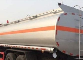على طريق فيطرون – كفردبيان… سقوط صهريج محروقات في وادٍ