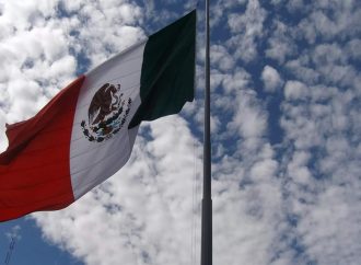 المكسيك تسلّم الولايات المتحدة 26 مطلوبًا بتهم مخدرات