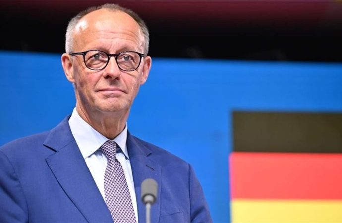 المستشار الألماني: بوتين لديه “فرصة” للموافقة على وقف إطلاق النار في أوكرانيا