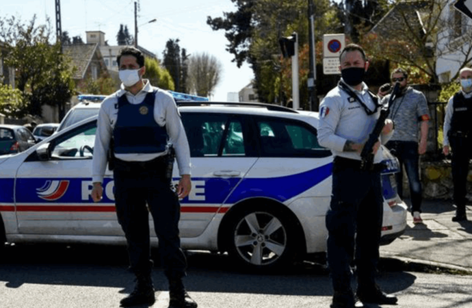 جريحان في إطلاق نار قرب مسجد في السويد