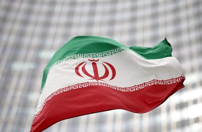 مقتل شرطي في اشتباك مع مسلّحين في جنوب شرق إيران