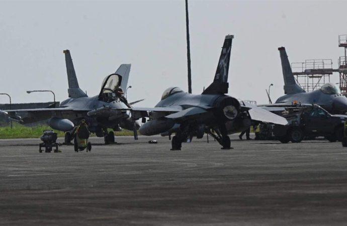 القوات الجوية الأوكرانية: روسيا أطلقت 270 طائرة مسيرة و10 صواريخ خلال الليل