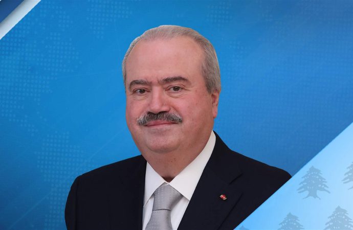 بيان لوزير المالية يتعلق بتوجب رسم الطابع المالي النسبي على بعض العقود والملاحق التعديلية